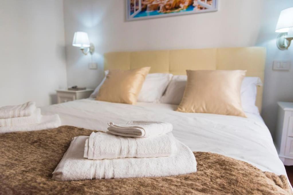 Trevi Domus Avignonesi Apartment Roma Ngoại thất bức ảnh
