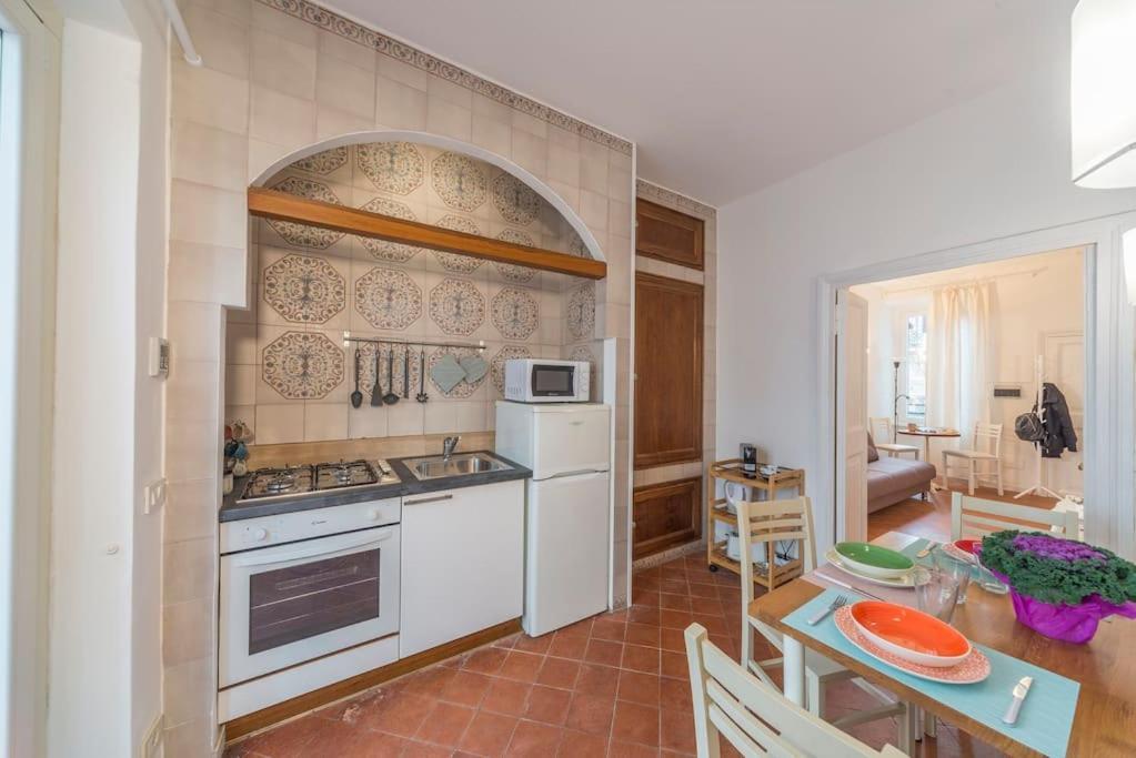 Trevi Domus Avignonesi Apartment Roma Ngoại thất bức ảnh
